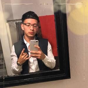 Meet your Posher, Raul